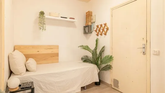 Apartments in Barcelona Eixample - photo 6