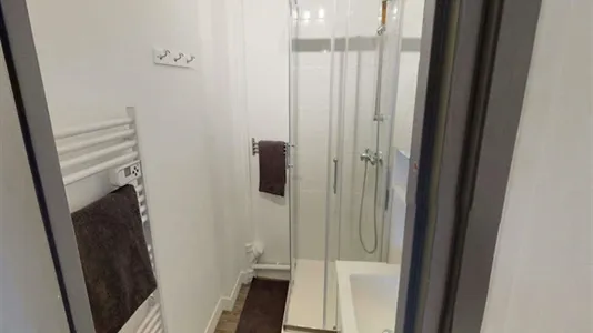 Rooms in Paris 15ème arrondissement - photo 9