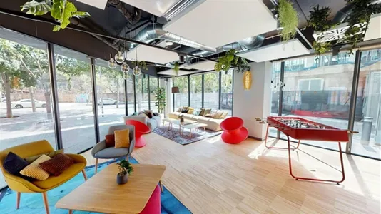 Rooms in Barcelona Sant Martí - photo 9