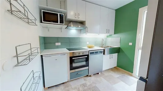 Rooms in Lyon - photo 8