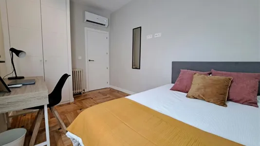 Rooms in Madrid Chamberí - photo 2