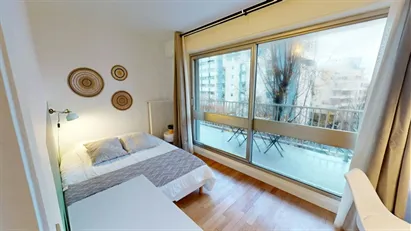 Room for rent in Boulogne-Billancourt, Île-de-France