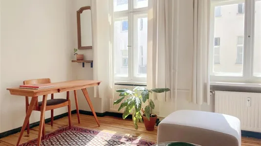 Apartments in Berlin Neukölln - photo 4