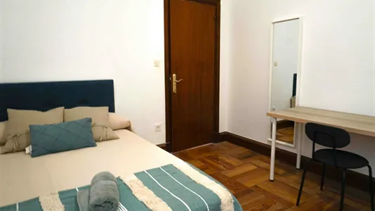 Rooms in Bilbao - photo 2