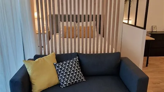 Apartments in Paris 15ème arrondissement - photo 3