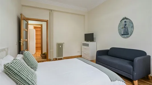 Rooms in Madrid Salamanca - photo 4