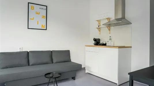 Apartments in Berlin Neukölln - photo 2