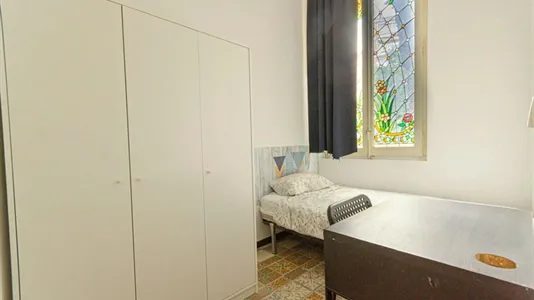 Rooms in Barcelona Eixample - photo 1