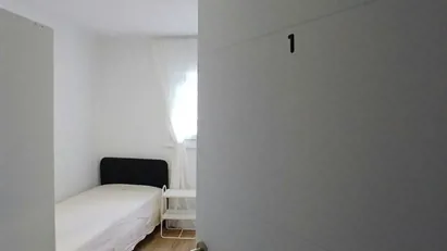 Room for rent in Madrid Carabanchel, Madrid