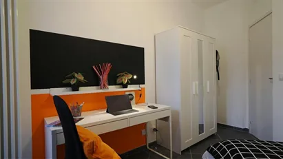 Room for rent in Turin, Piemonte