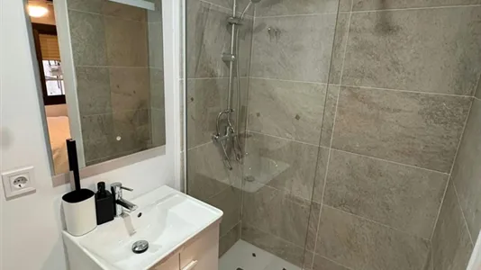 Rooms in AlaquĆ s - photo 9