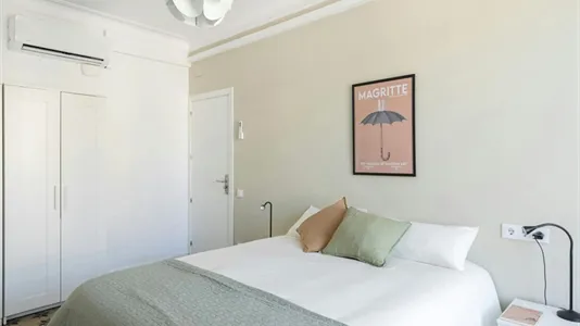 Rooms in Barcelona Eixample - photo 6