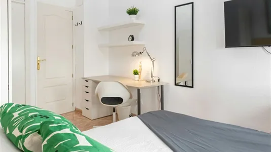 Rooms in Madrid Centro - photo 4