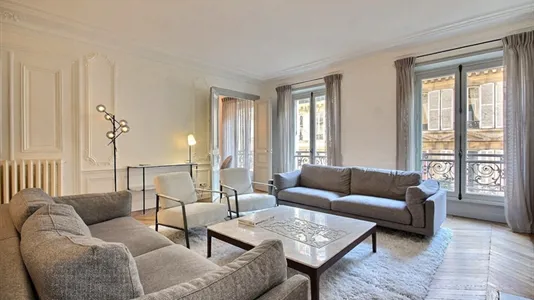 Apartments in Paris 16éme arrondissement (North) - photo 1