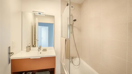 Apartments in Nanterre - photo 7