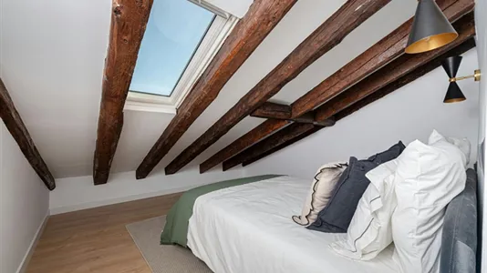 Rooms in Madrid Centro - photo 6