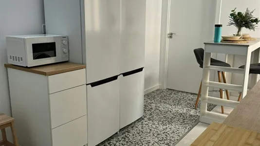 Rooms in Mislata - photo 9