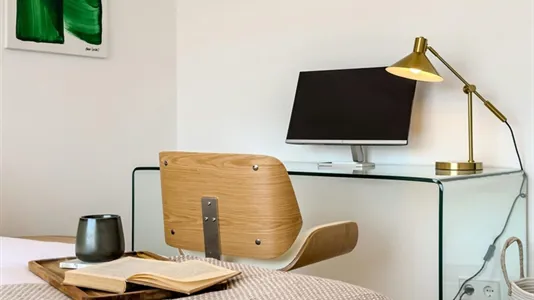 Rooms in Barcelona Eixample - photo 5