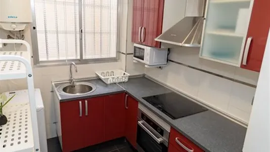 Rooms in Valencia Algirós - photo 9