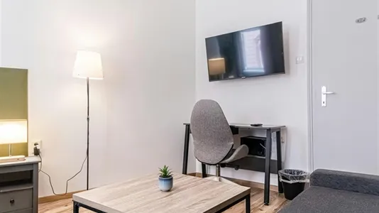 Houses in Wien Rudolfsheim-Fünfhaus - photo 2