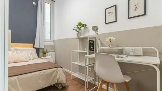 Rooms in Madrid Centro - photo 1