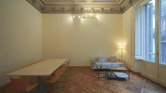 Rooms in Barcelona Ciutat Vella - photo 6