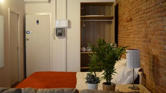 Apartments in Barcelona Ciutat Vella - photo 3