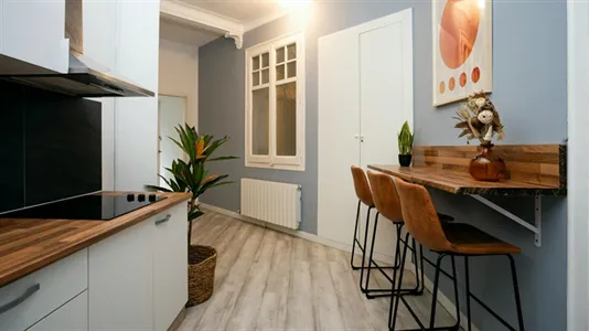 Rooms in Barcelona Eixample - photo 8