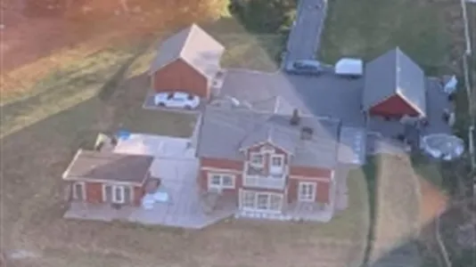 Houses in Vallentuna - photo 2