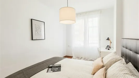 Rooms in Valencia Extramurs - photo 1