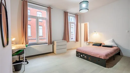 Rooms in Charleroi - photo 4