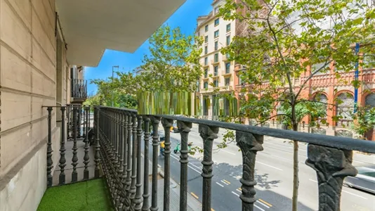 Rooms in Barcelona Eixample - photo 7