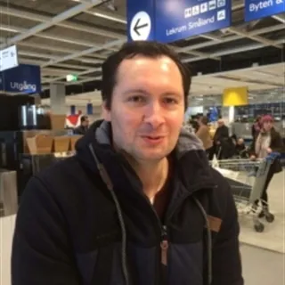 Robert is looking for 20-45 m² apartment for rent