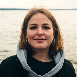 My Boyfriend Joshua and I are preferably looking for a 2 to 3 bed-room apartment. We are already ...