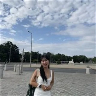 Wanted: 0-50 m2 room for rent