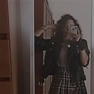 Inês is looking for 8-16 m² room in Enschede for rent