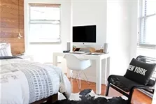 This ad has no photo