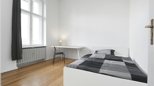 12 m2 room in Berlin Charlottenburg-Wilmersdorf for rent 