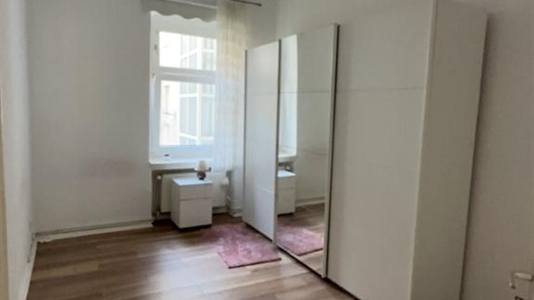 15 m2 room in Berlin Neukölln for rent 