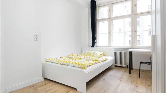 12 m2 room in Berlin Friedrichshain-Kreuzberg for rent 