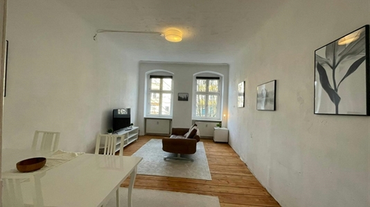 68 m2 apartment in Berlin Friedrichshain-Kreuzberg for rent 