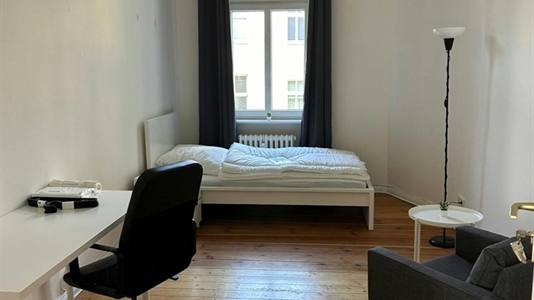 15 m2 room in Berlin Charlottenburg-Wilmersdorf for rent 